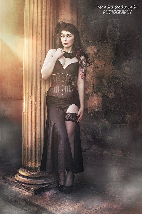 gothic corset, hourglass shape, sturdy CU2 Black Mesh Underbust - Restyle