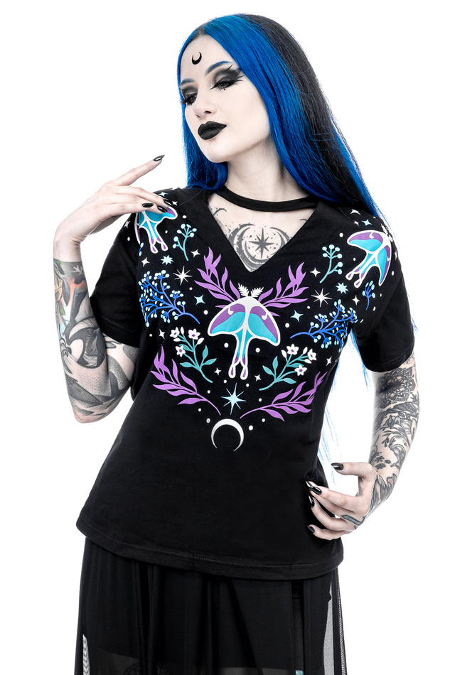 MOONGLOW T-SHIRT with a choker - Restyle