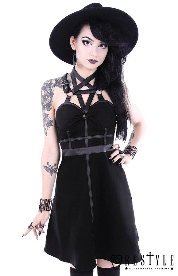 Resultado de imagem para gothic clothes for women