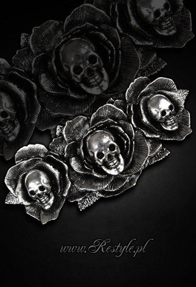 Gothic hairclip Roses and skulls, hair accessory "DARK WONDERLAND" 