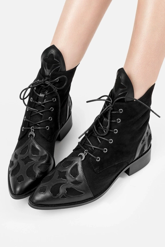 BEYOND THE VEIL PIKES