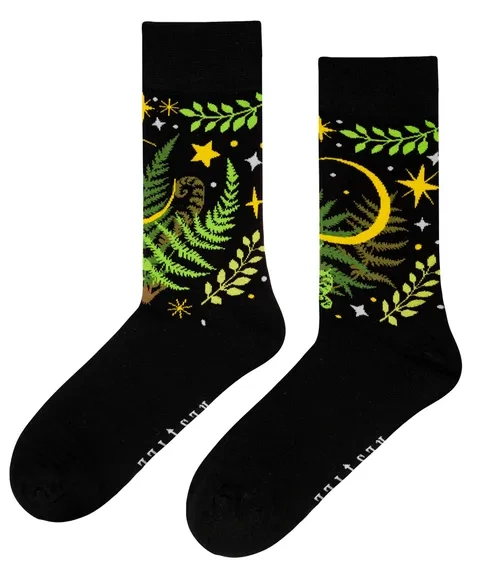 KRÄUTER-JACQUARD-SOCKEN MIT FARNBLÄTTERN UND MONDSICHEL
