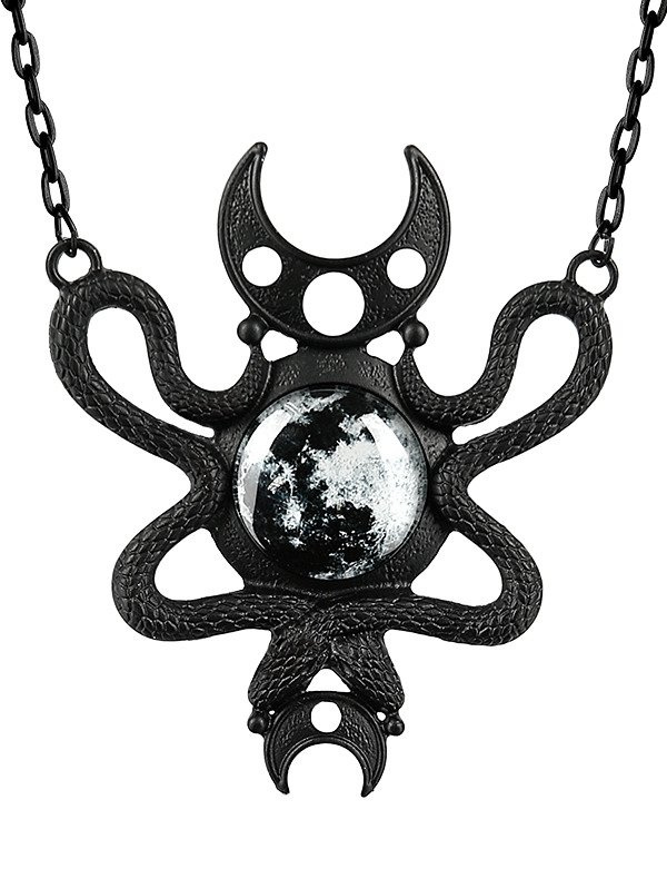 Czarny wisior księżyc i wąż "MOON EMBRACED NECKLACE BLACK"