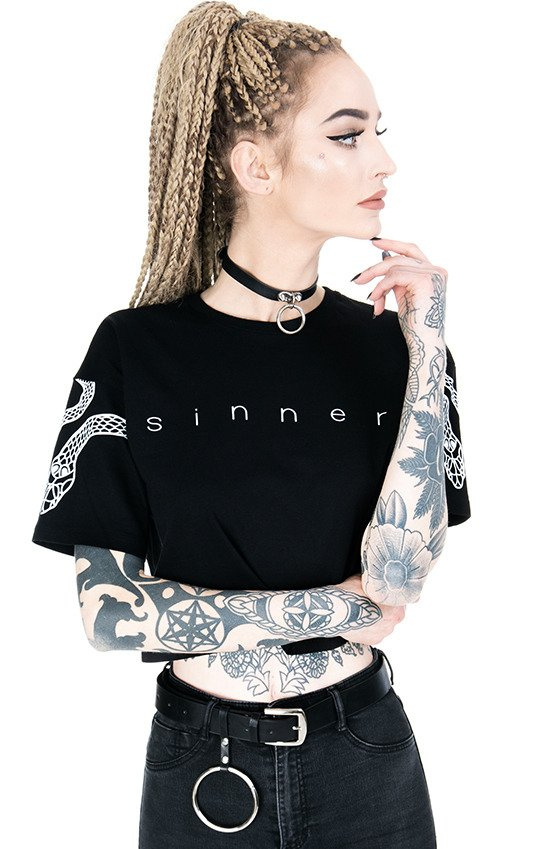 Krótki T-shirt z nadrukiem SINNER Crop top, koszulka węże