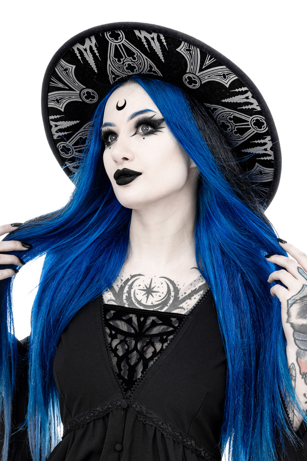 GOTHIC CHAPEL HAT